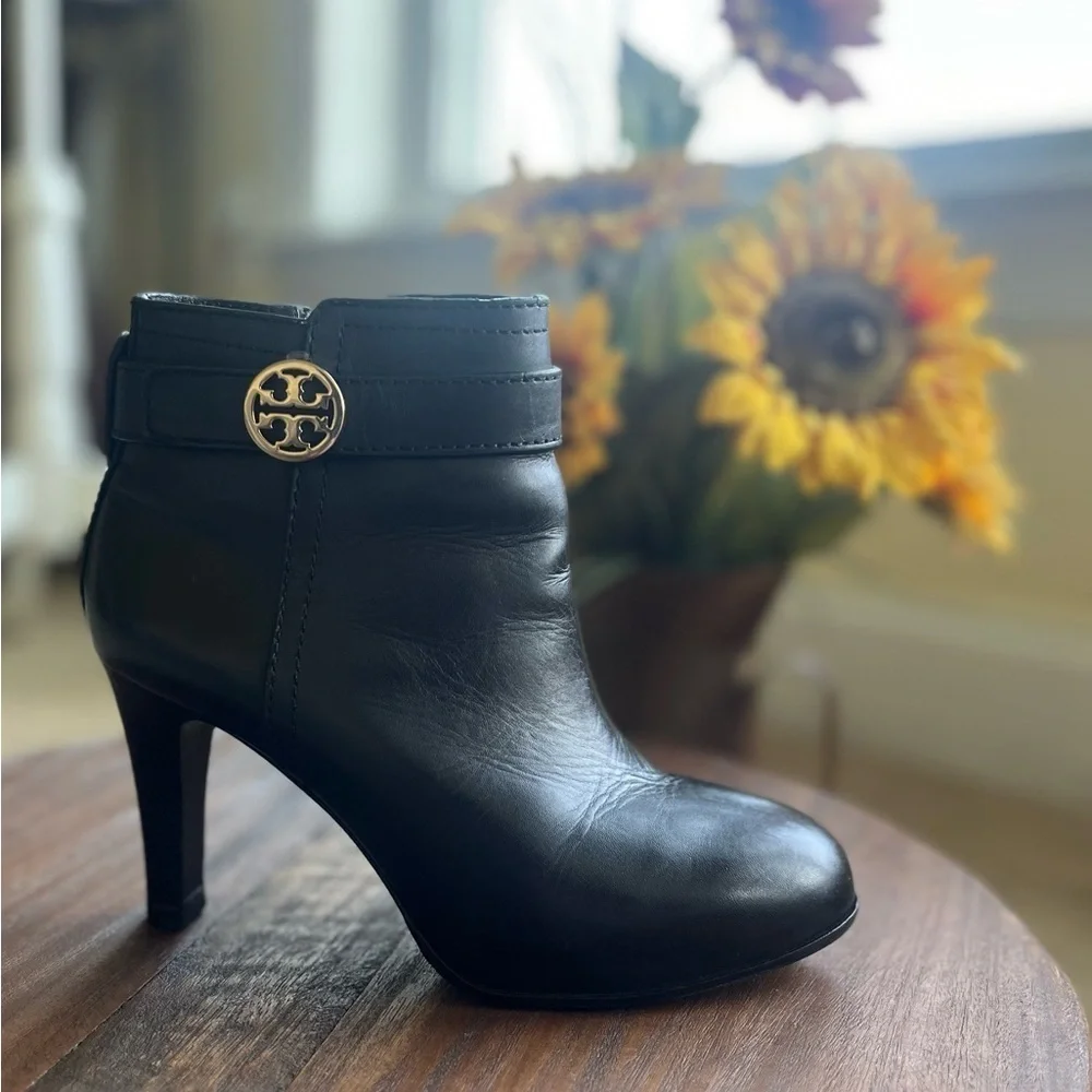 Tory Burch Black Leather Ankle Boots Women’s 5